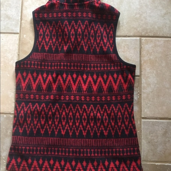 🎉🥳Host Pick 🎉🥳 Womens red and black fleece vest. Sz medium - Picture 3 of 4